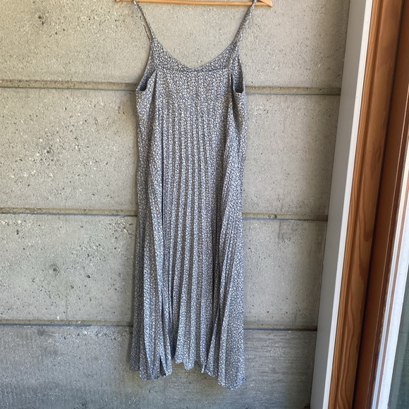 Oak & Fort Pleated Liberty Floral Dusty Blue Dress - Picture 6 of 8